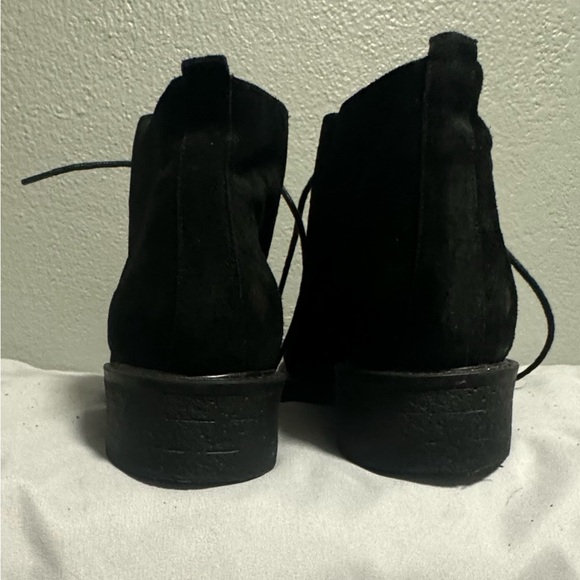NWT-Evan Picone Black Suede Booties Women’s size 10M. - Picture 3 of 14